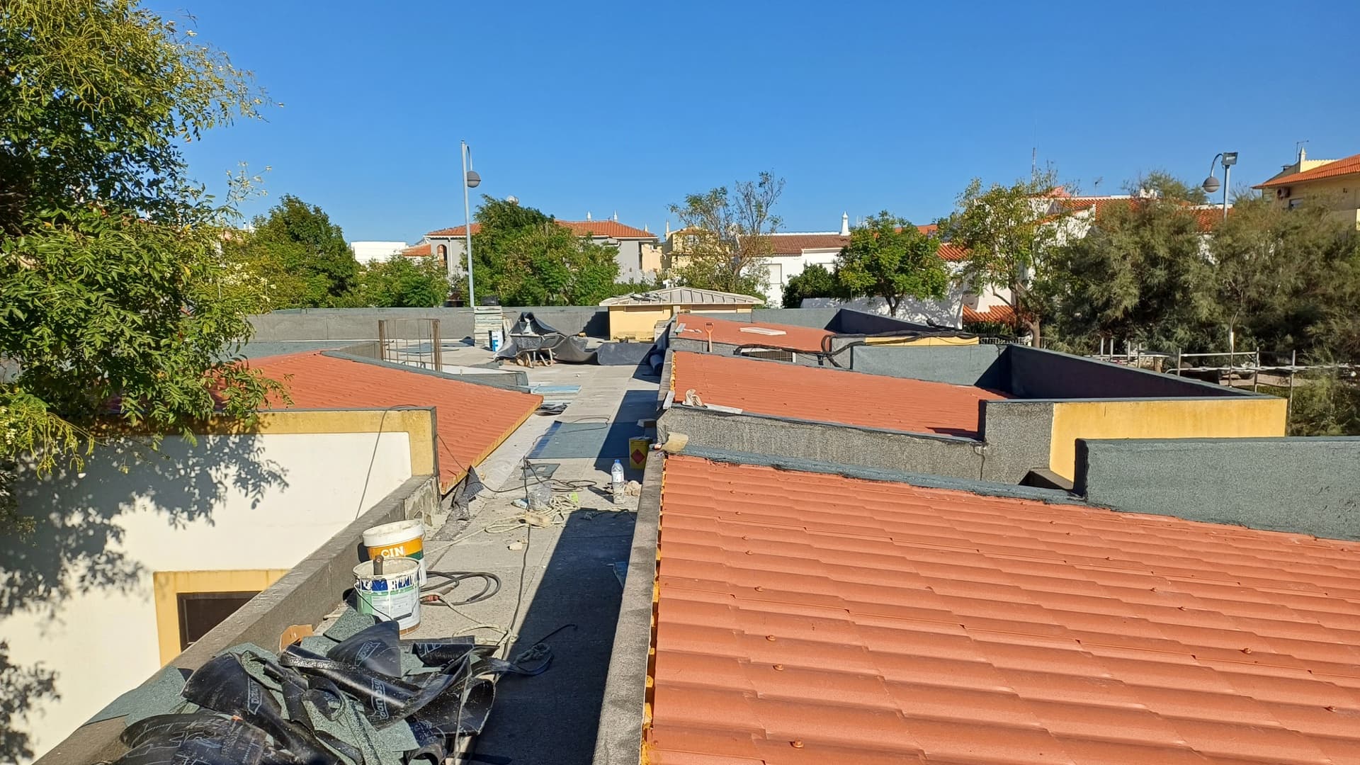 Conservação e Beneficiação da Cobertura da Unidade de Saúde de São Bartolomeu de Messines, foto 2